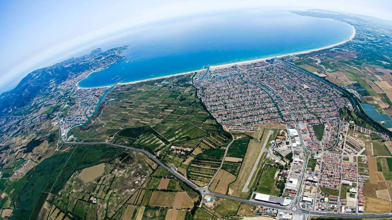 Costa Brava Acollidor Apartament Amb Gran Terrassa Per A 3 Persones Кастельон-де-Ампуриас Экстерьер фото